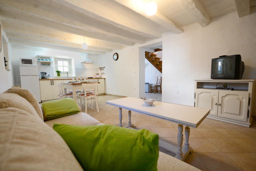 Holiday Home Nono Frane Lindar Bilik gambar