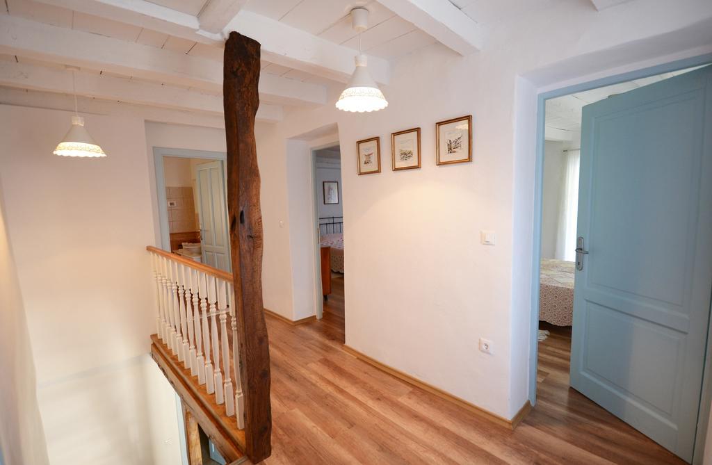 Holiday Home Nono Frane Lindar Luaran gambar