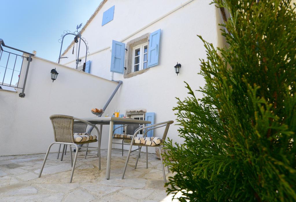 Holiday Home Nono Frane Lindar Luaran gambar